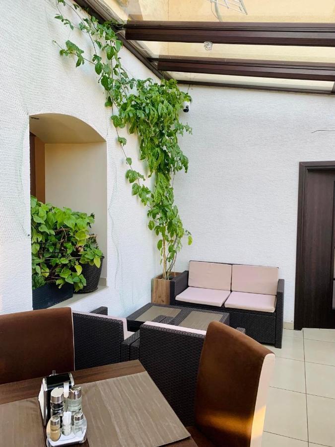 Restauracja Ibiza Aparthotel Ludwikowice Kłodzkie Kültér fotó