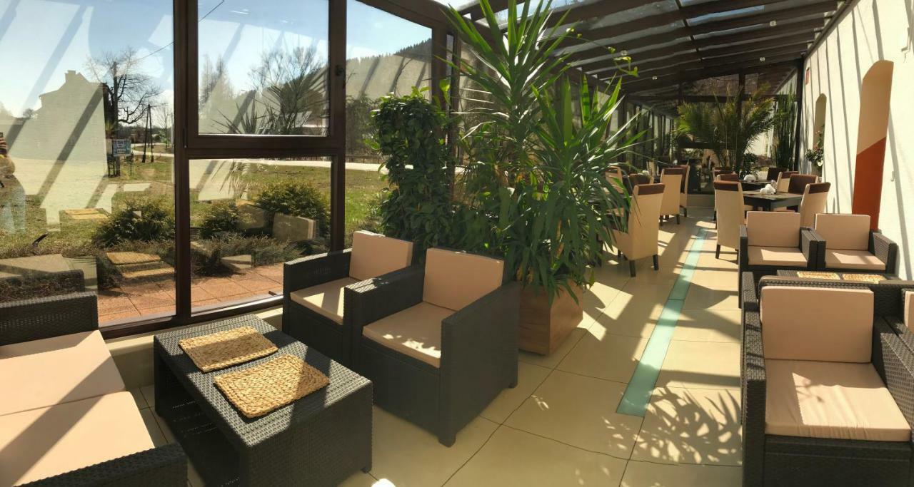 Restauracja Ibiza Aparthotel Ludwikowice Kłodzkie Kültér fotó